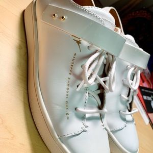 *LUXURY* White designer sneakers
